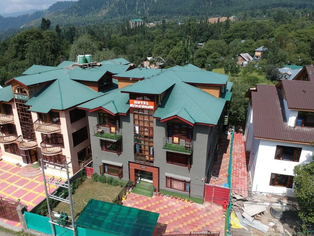 Hotel Sun N Snow, Srinagar Kashmir