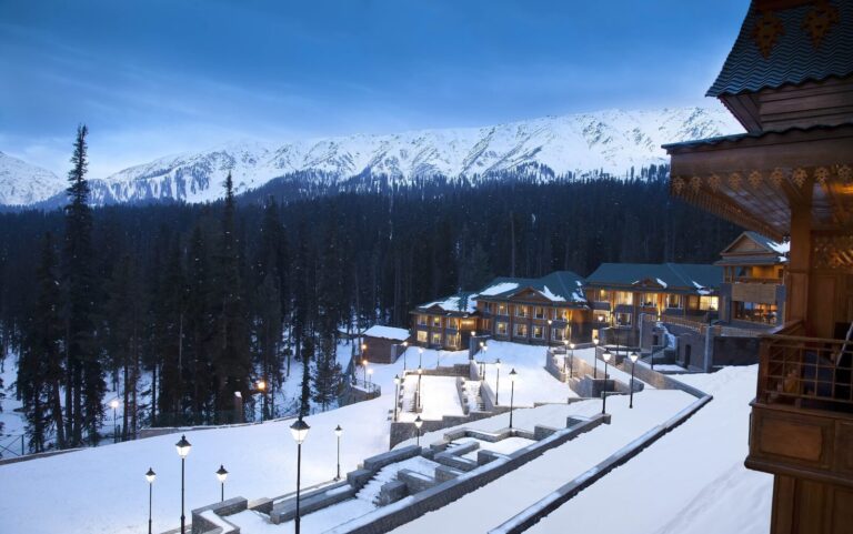 Hotel in Kashmir