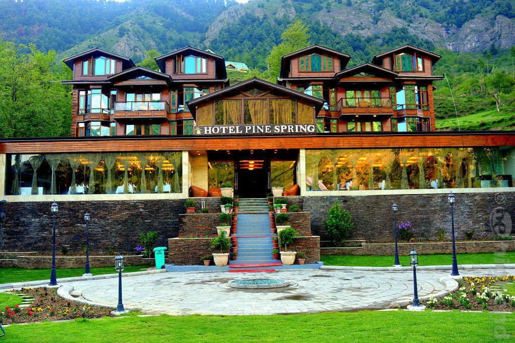 Pine Spring Resort, Gulmarg Kashmir