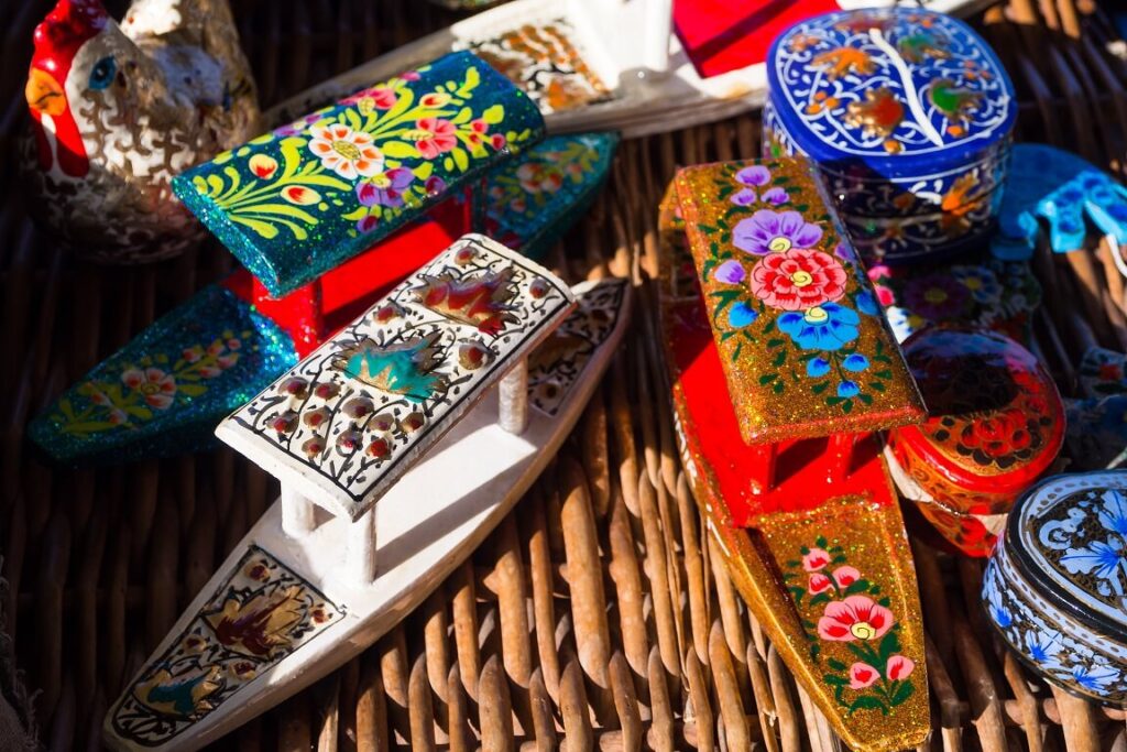 Handicrafts and Shopping Kashmir