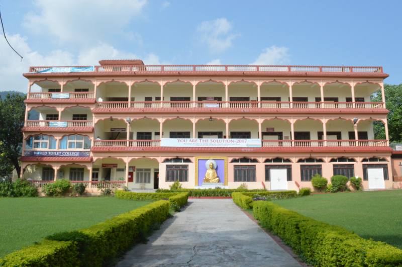 Parmarth Niketan Ashram10