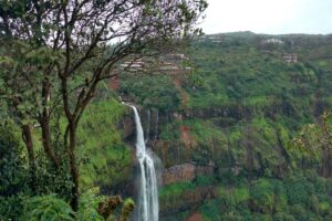 Places to Visit Near Mumbai in September