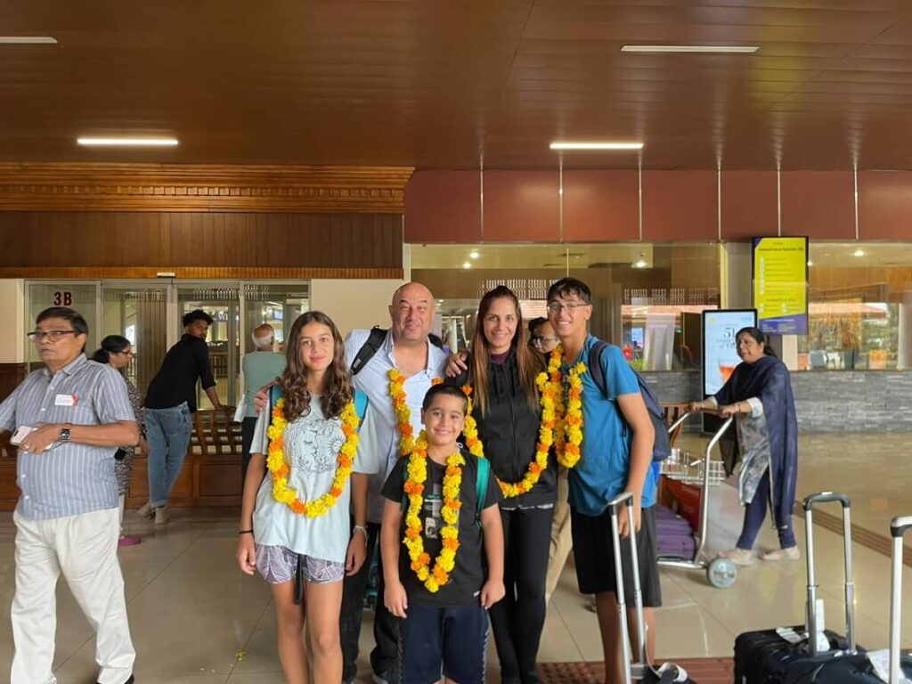 Guest family arrival