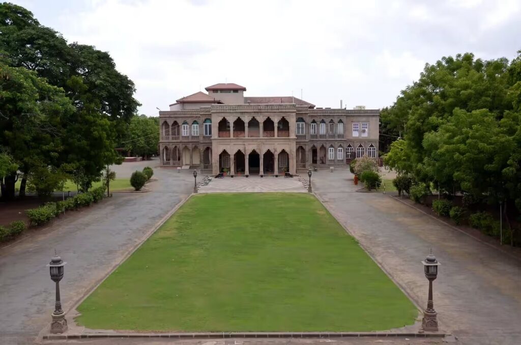 Nilambag Palace Bhavnagar