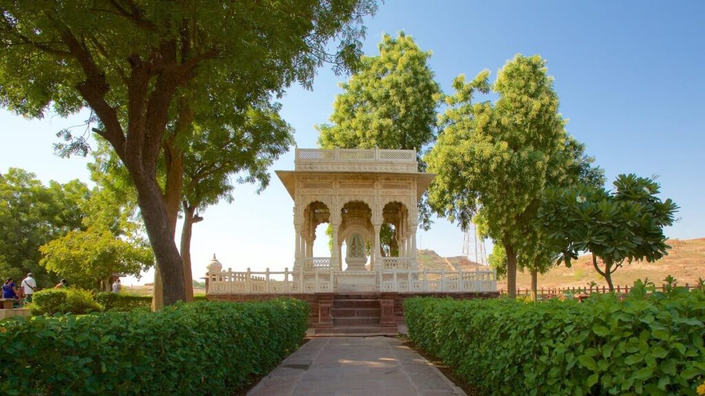 Gardens in Jaswant Thada