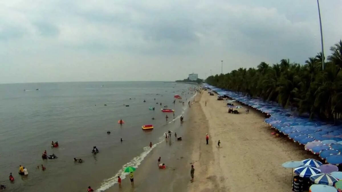 Bang Saen Beach