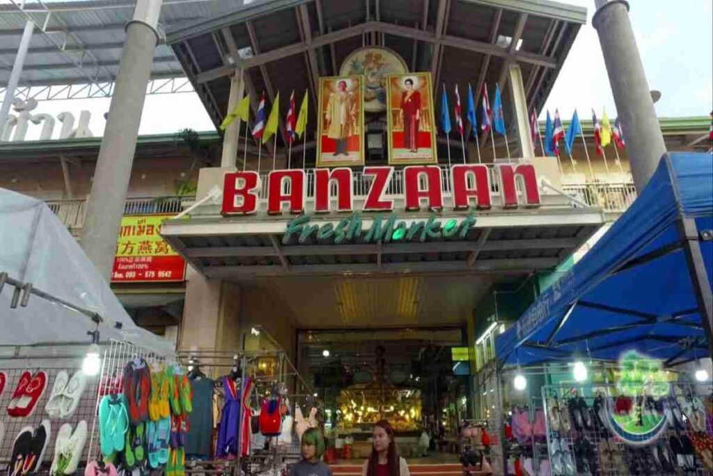 Banzaan Market Phuket