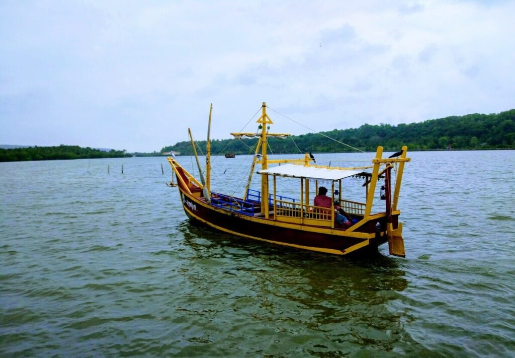 Boating at V-Pra Kaayal Floating Park Kannur