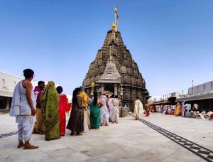 Neminath Jain Temple, Girnar, Junagadh