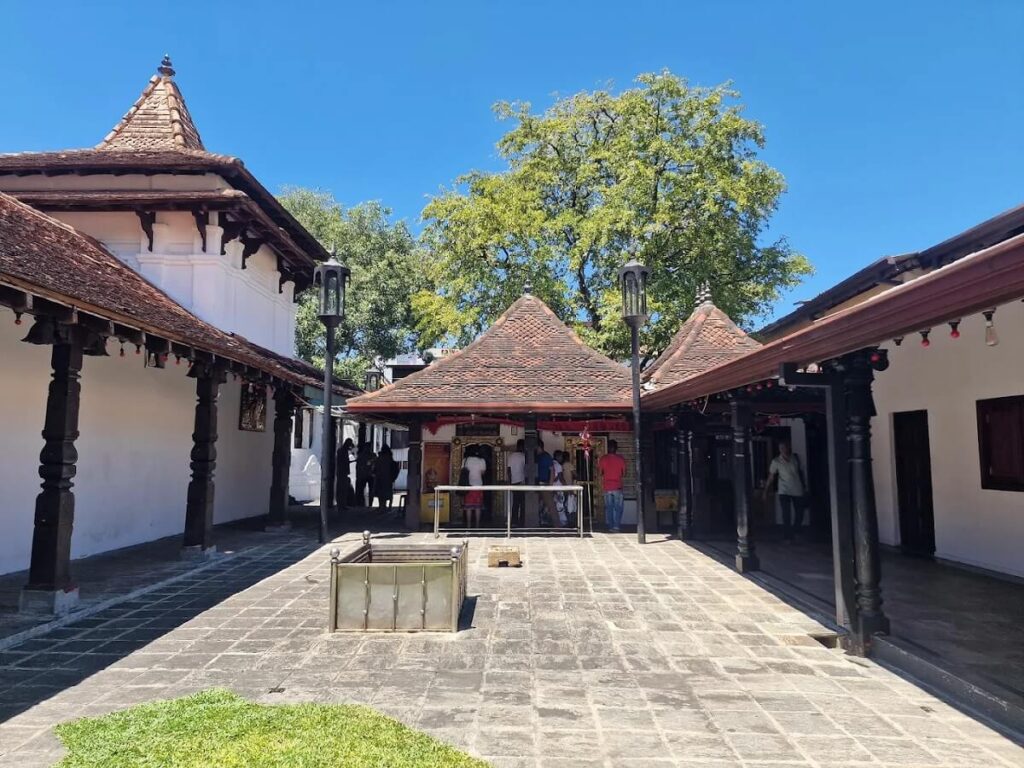 Sri Maha Kataragama Devalaya kandy