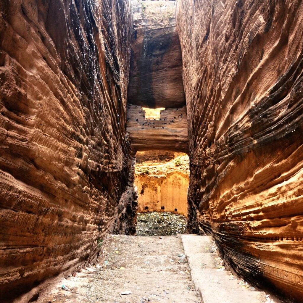 Adi-Kadi Vav, Junagadh