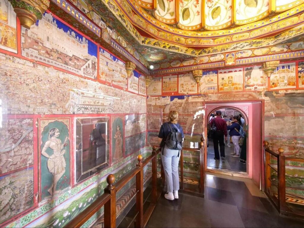 Udaipur Palaces & Miniature Art