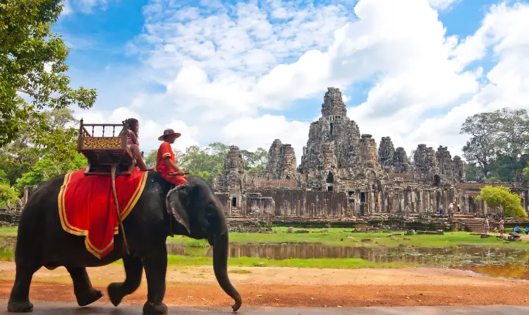 Angkor Wat Tour
