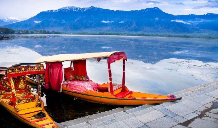 3 Nights 4 Days Kashmir tour packages