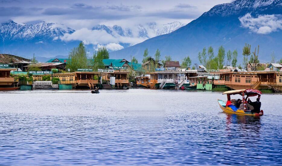 Dal lake in Srinagar