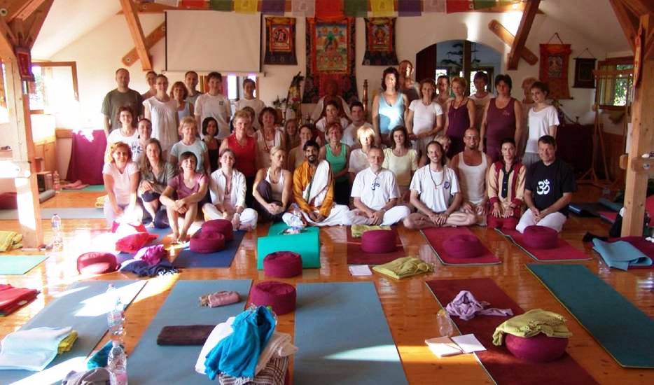 7 Days yoga retreat tour rishikesh
