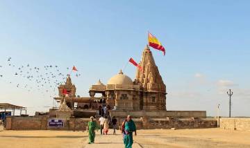 rich heritage and diverse landscapes of Gujarat in a 14-day tour