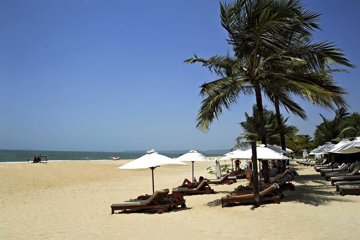 Arossim Beach Goa view and surroundings