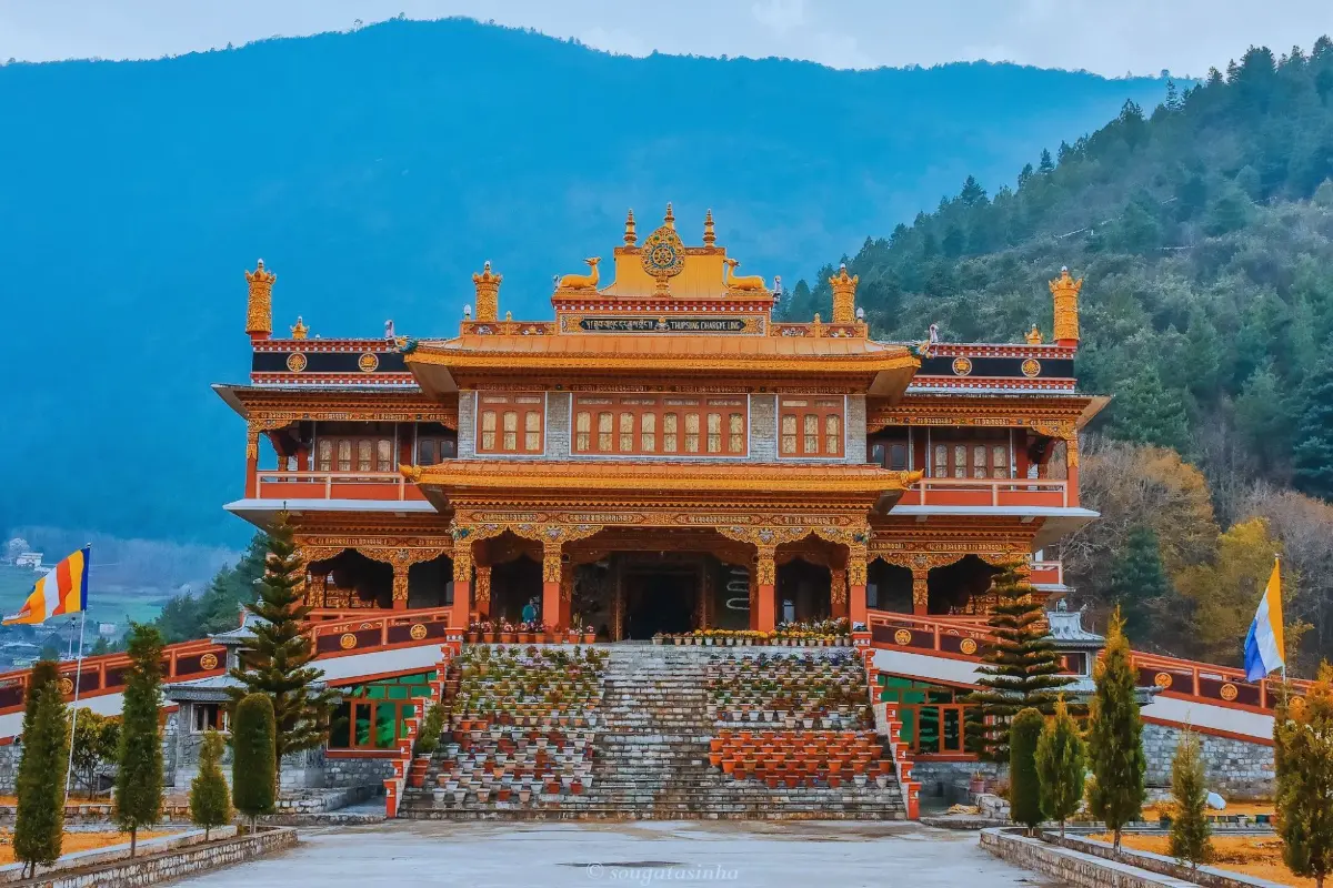 Dirang Tours – Monasteries, Hot Springs & Arunachal Valley