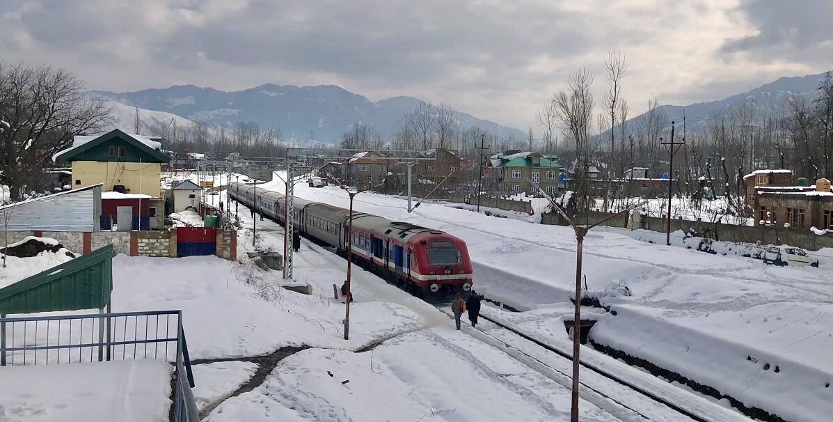 How to Reach Kashmir – popular place to visit in Kashmir