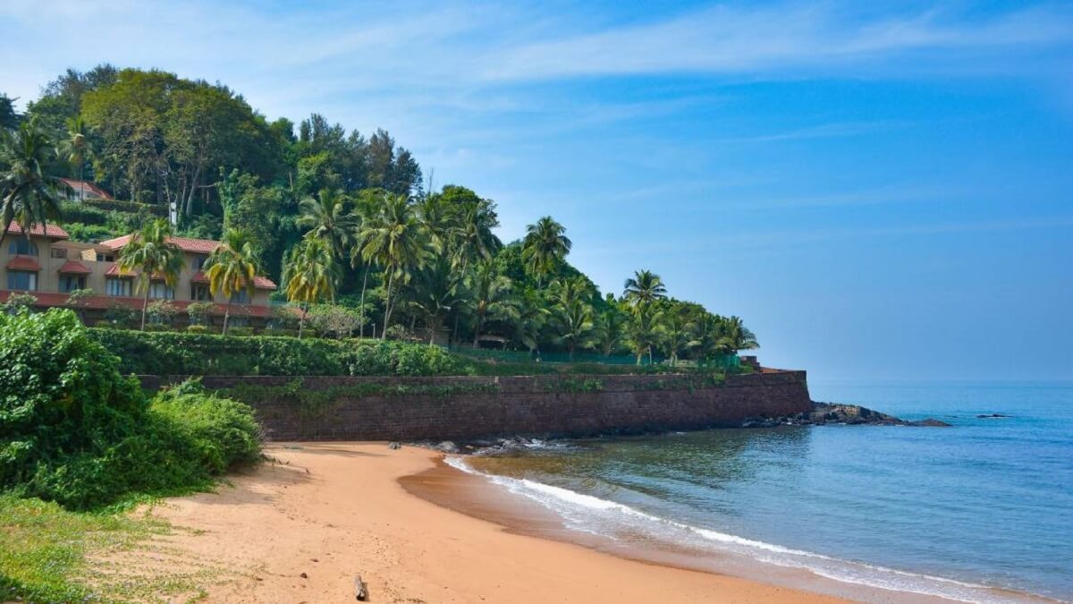 Sinquerim Beach Goa view and surroundings