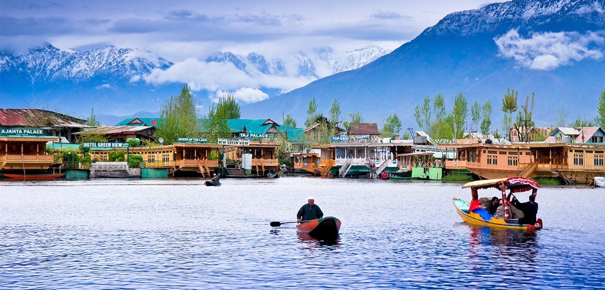 Tourist Attractions in Kashmir – popular place to visit in Kashmir