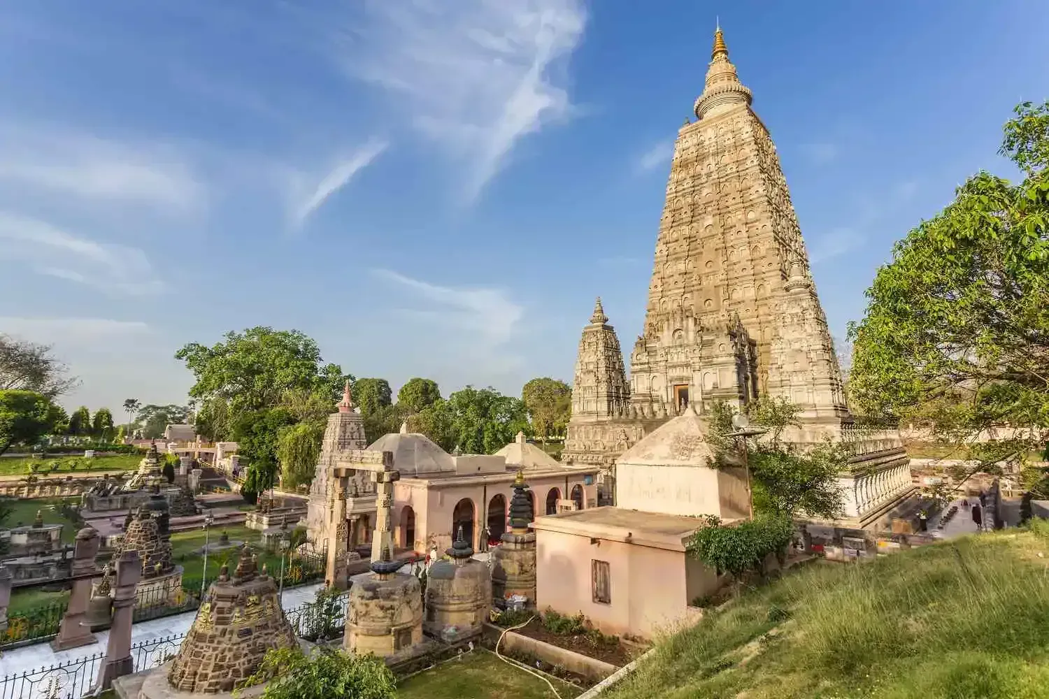 Bodh Gaya Mahabodhi Temple, Nalanda ruins, Rajgir and Vaishali on a seven-day Bihar heritage tour
