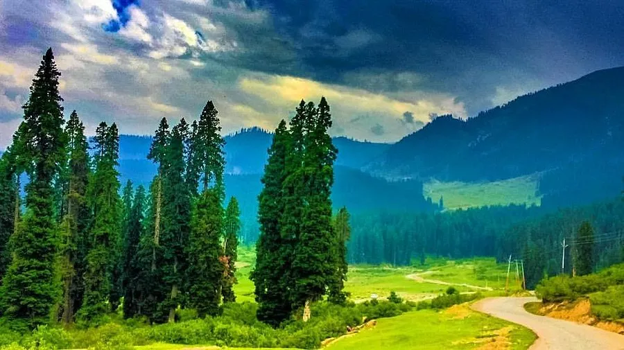 8 Days – Awesome Kashmir Tour Package photo 3