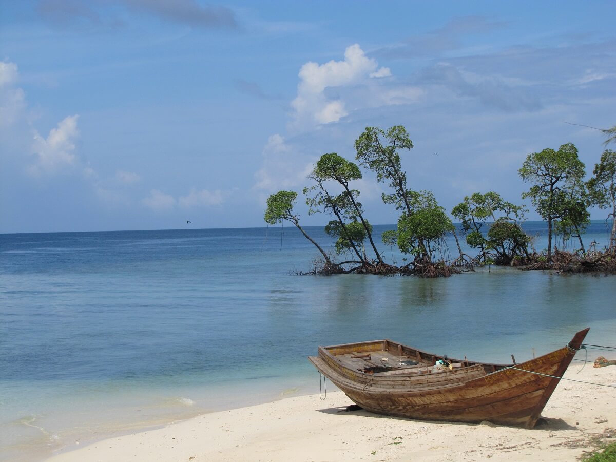 Radhanagar Beach on Havelock Island during a six-day Andaman tour