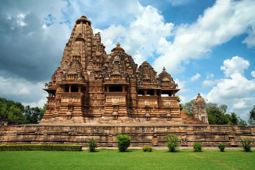 3 Days Khajuraho Heritage and Panna Tour photo 4