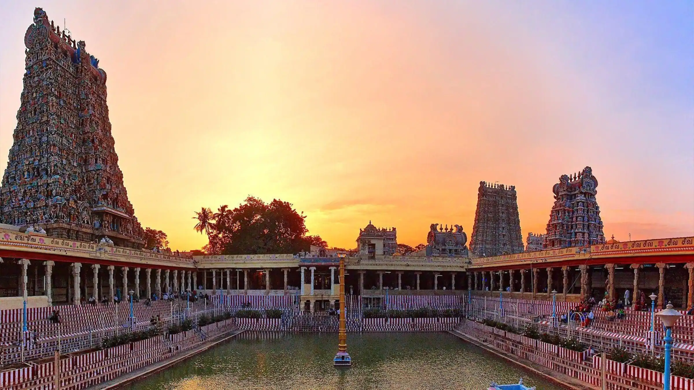 7 Days South India Tour Package with Chennai Mahabalipuram Pondicherry Thanjavur Madurai Thekkady and Alleppey