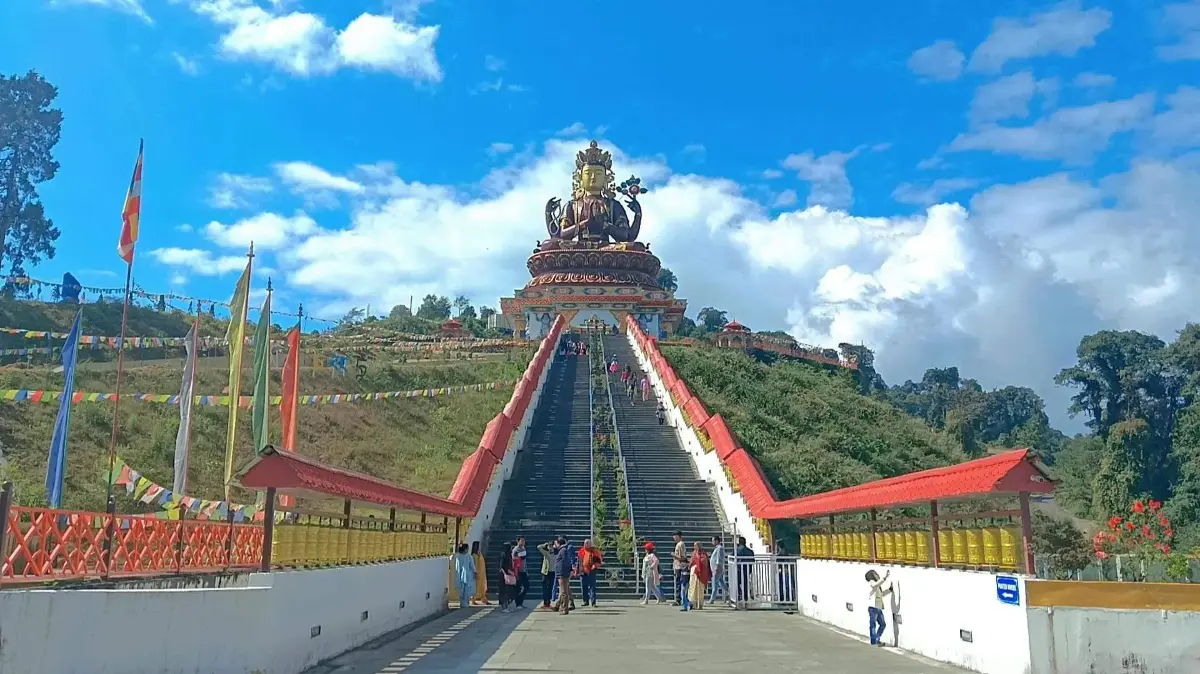 5 Days Mon & Longwa Village Tour photo 4