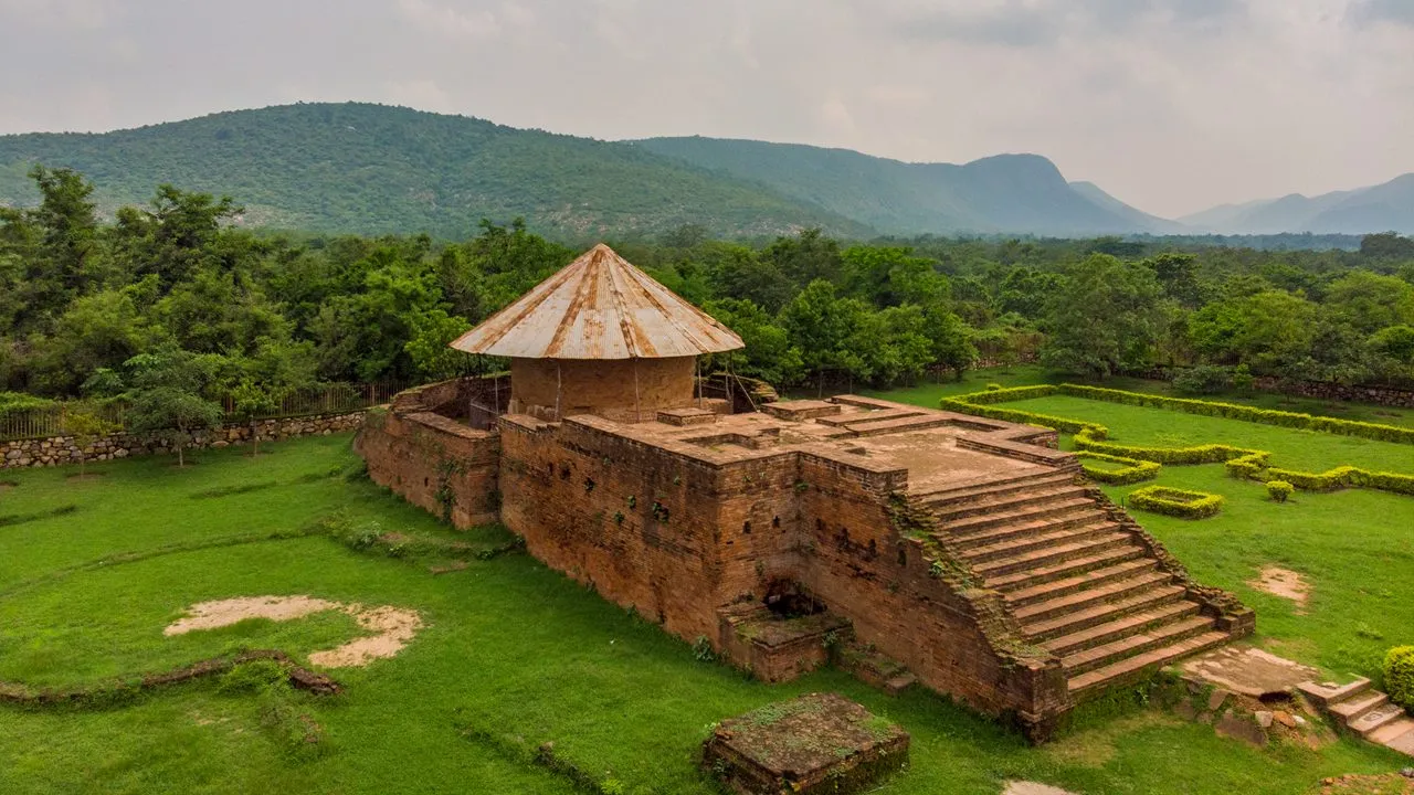 3 Days Bodhgaya Rajgir and Nalanda Tour Package photo 5
