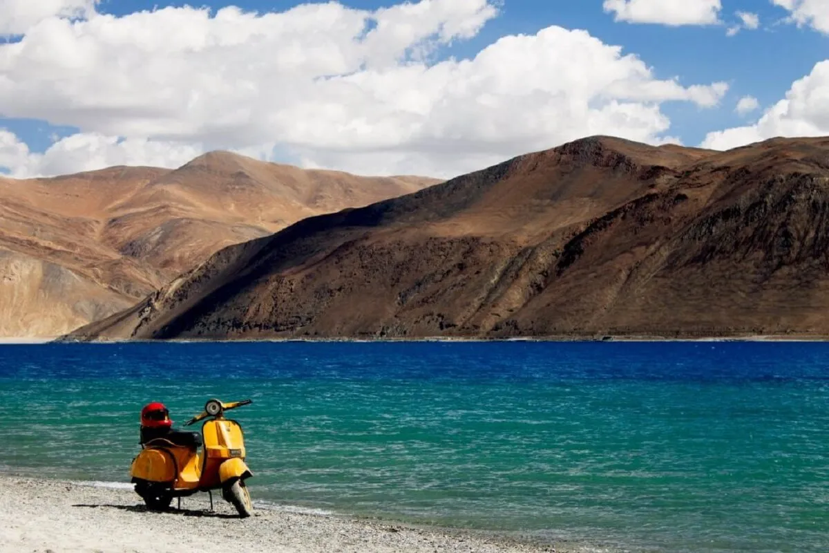 Pangong sunrise photography and return to Leh