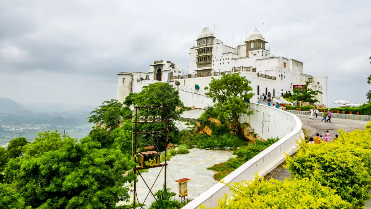 5 Days Udaipur Ranakpur Kumbhalgarh Tour