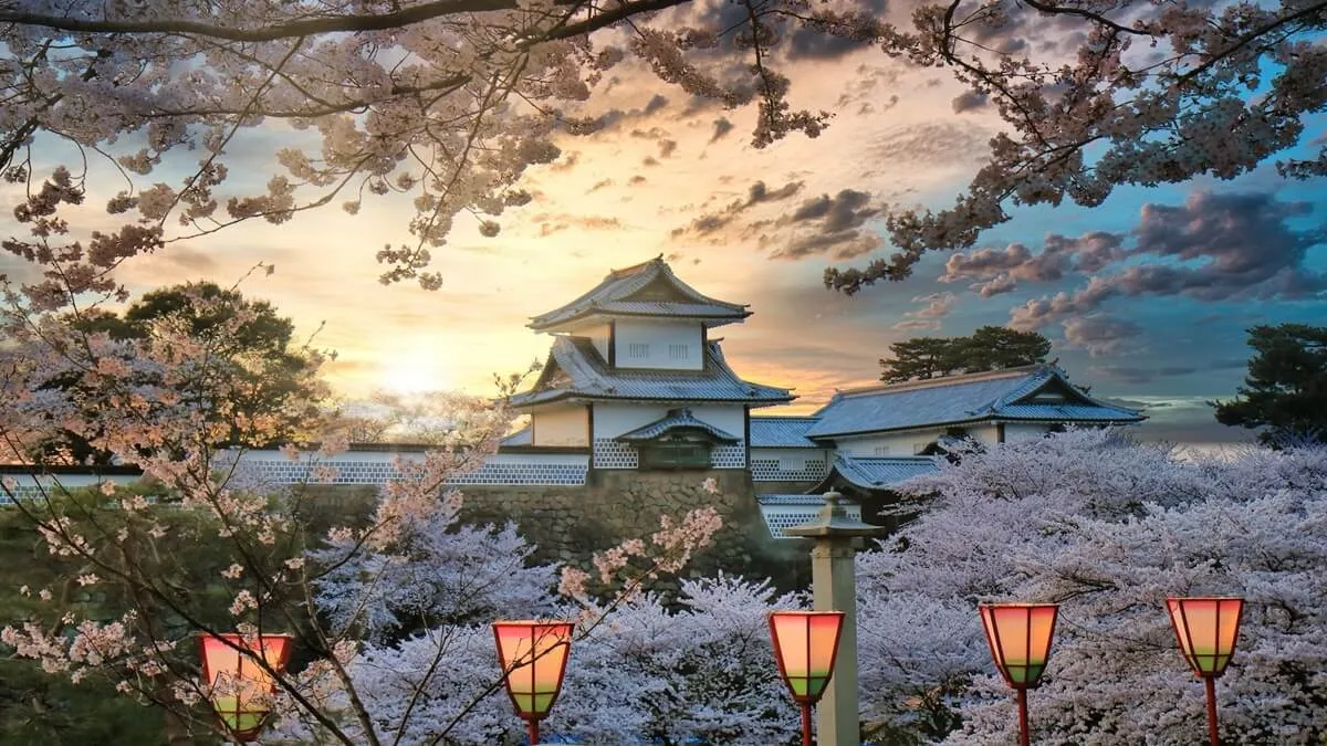 Kenrokuen and Kanazawa cultural experience