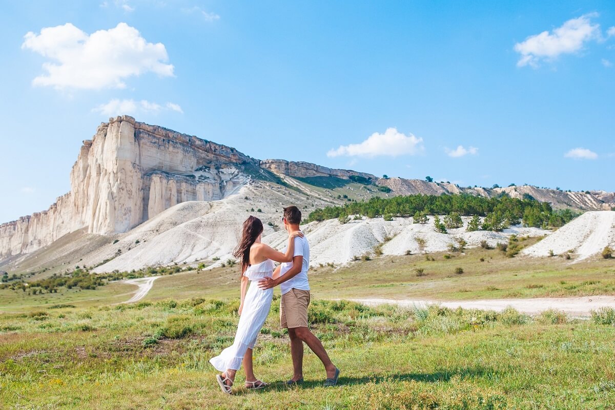 Kazakhstan honeymoon tours with romantic lakes and mountain views
