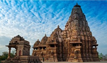 10 Days North India Tour with Khajuraho & Varanasi