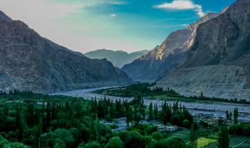 kolkata to ladakh tour package